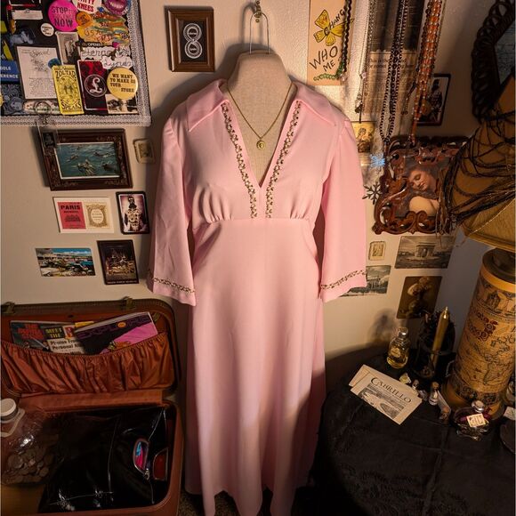 Vtg 70s Floral Embroidered Dress Women's Medium Light Pink Collared Empire Waist - Picture 1 of 4